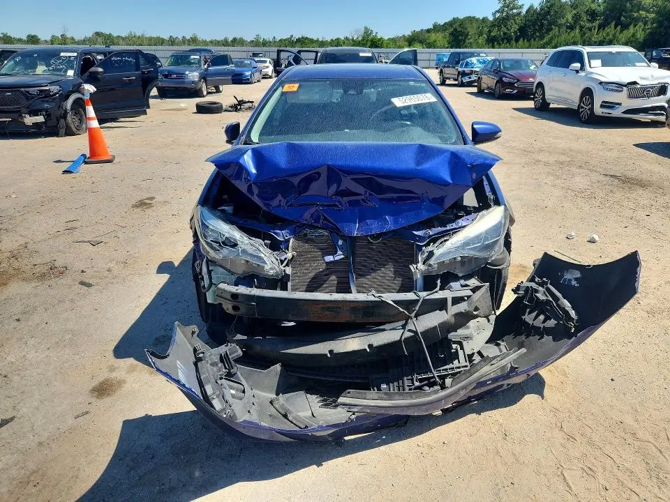 2018 TOYOTA COROLLA SE  