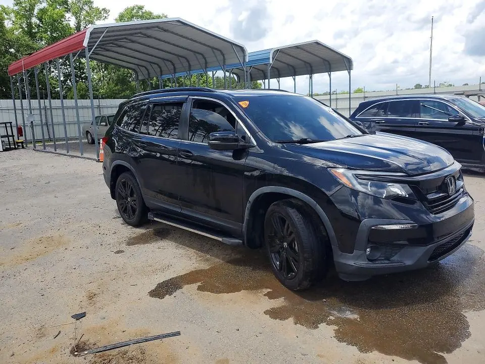 2021 HONDA PILOT SE  