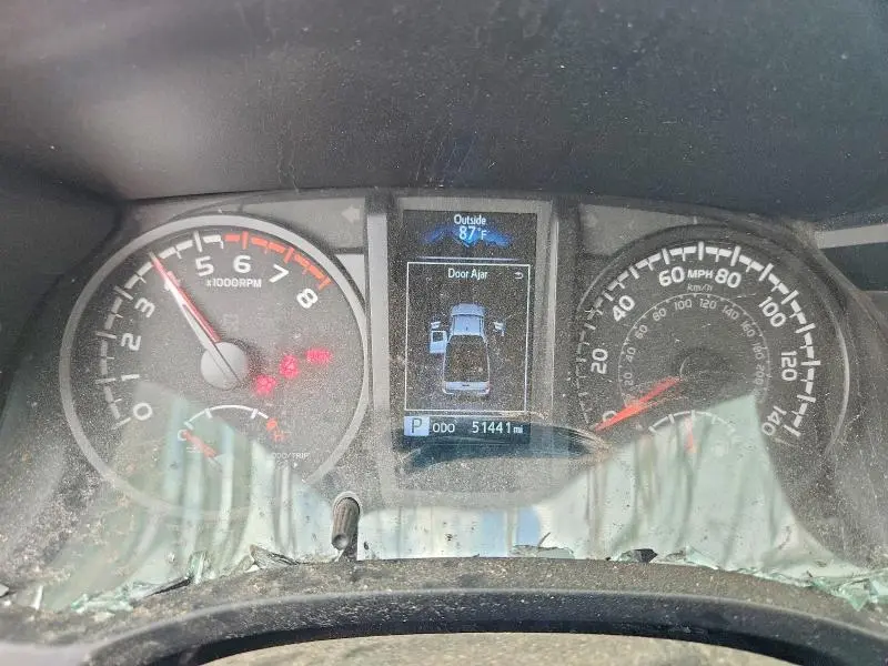 2022 TOYOTA TACOMA SR  