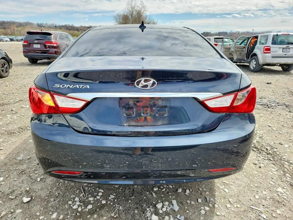 2013 HYUNDAI SONATA GLS  