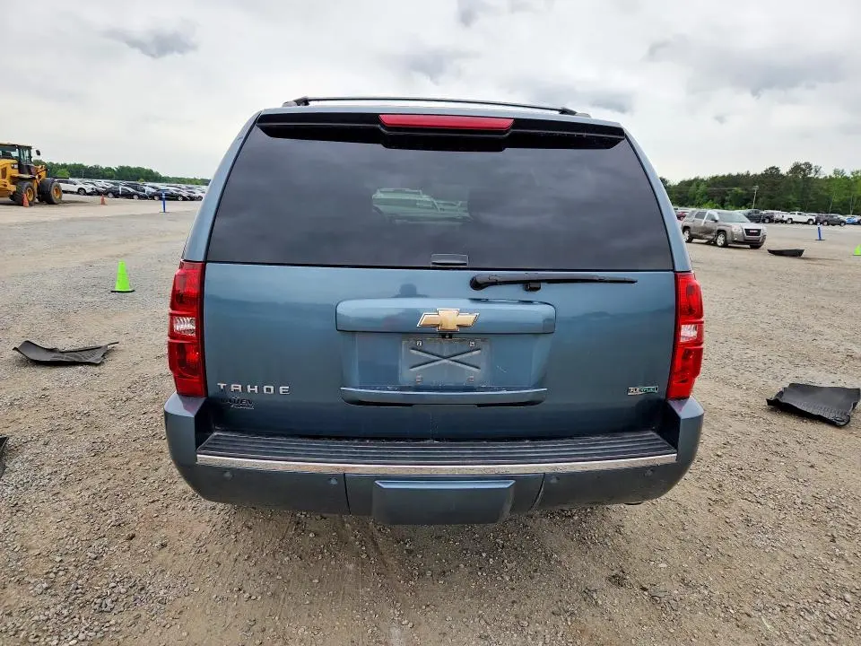 2010 CHEVROLET TAHOE C1500 LTZ  