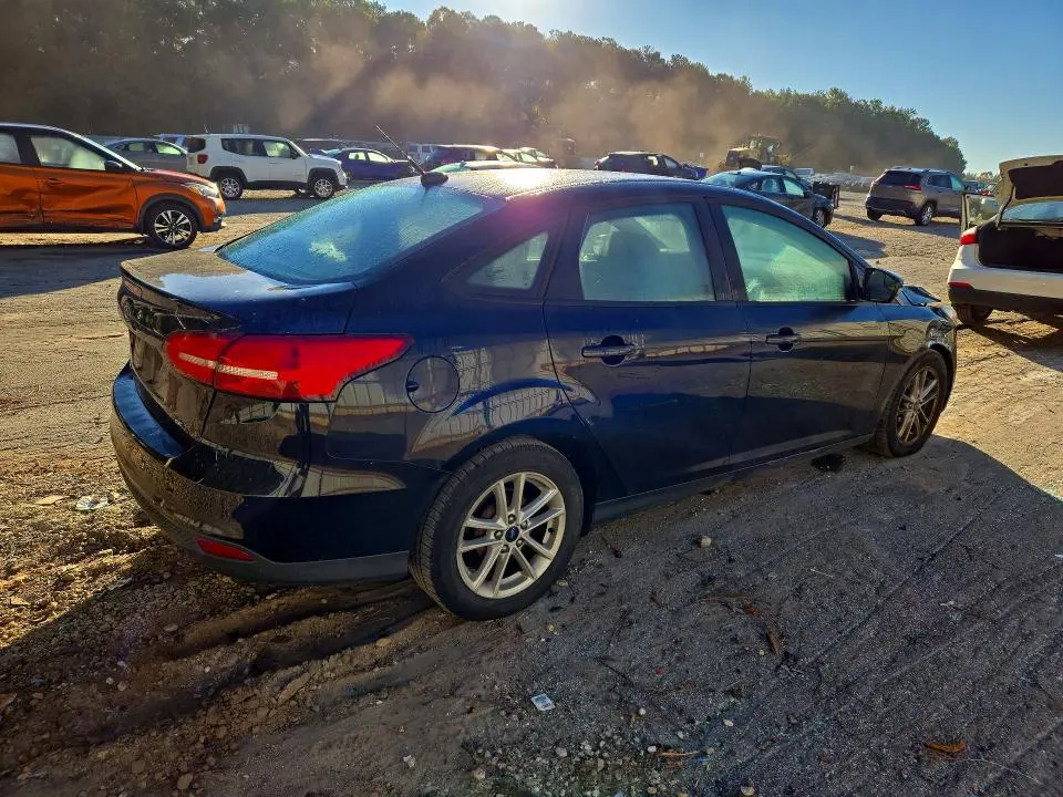 2017 FORD FOCUS SE  