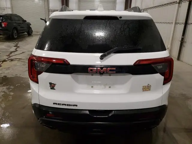 2021 GMC ACADIA SLT  