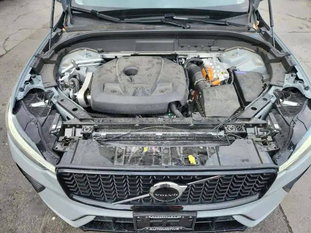 2024 VOLVO XC60 PLUS  