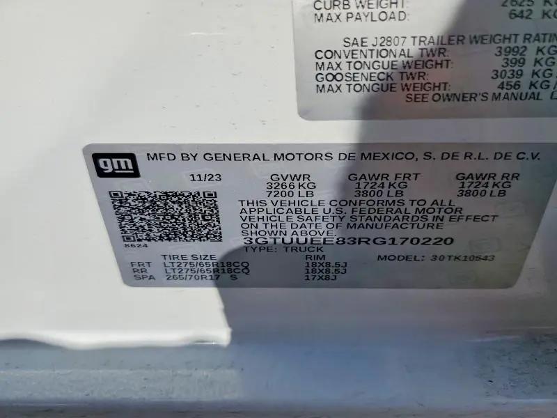 2024 GMC SIERRA K1500 AT4  
