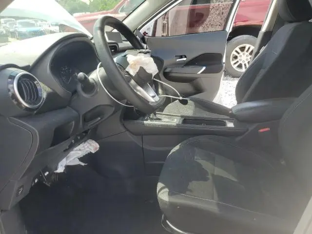 2021 NISSAN KICKS SV  