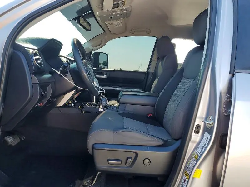 2016 TOYOTA TUNDRA SR5  