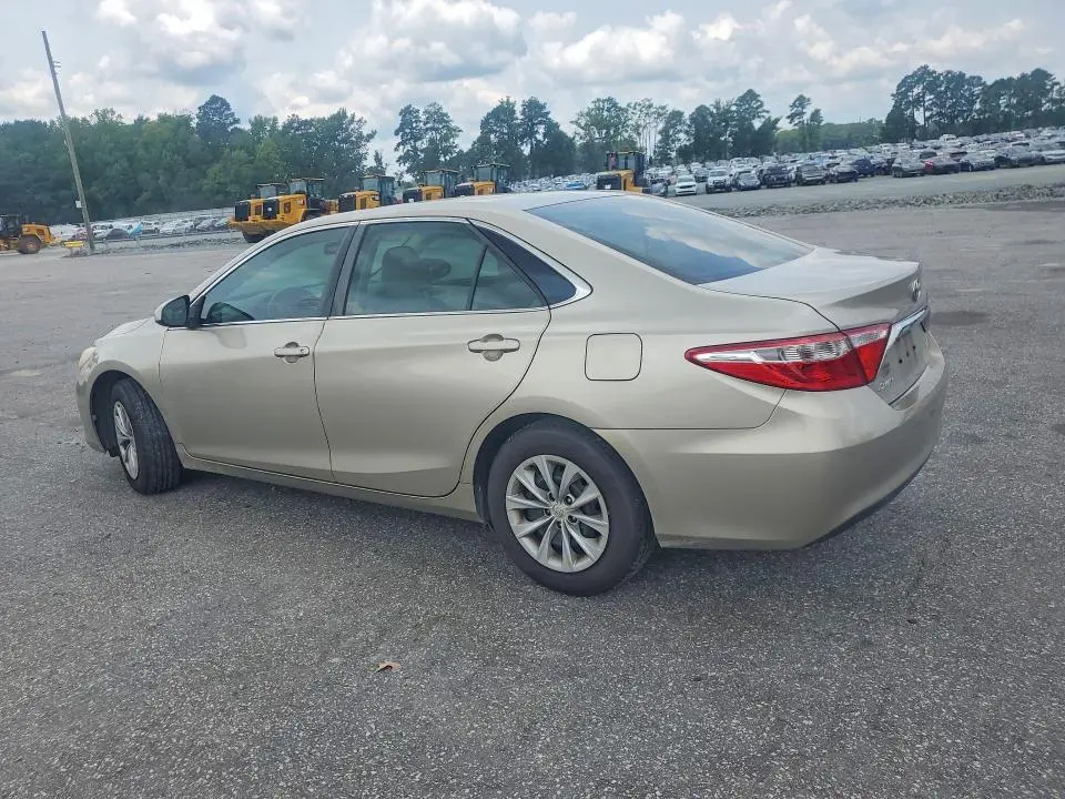 2017 TOYOTA CAMRY LE  