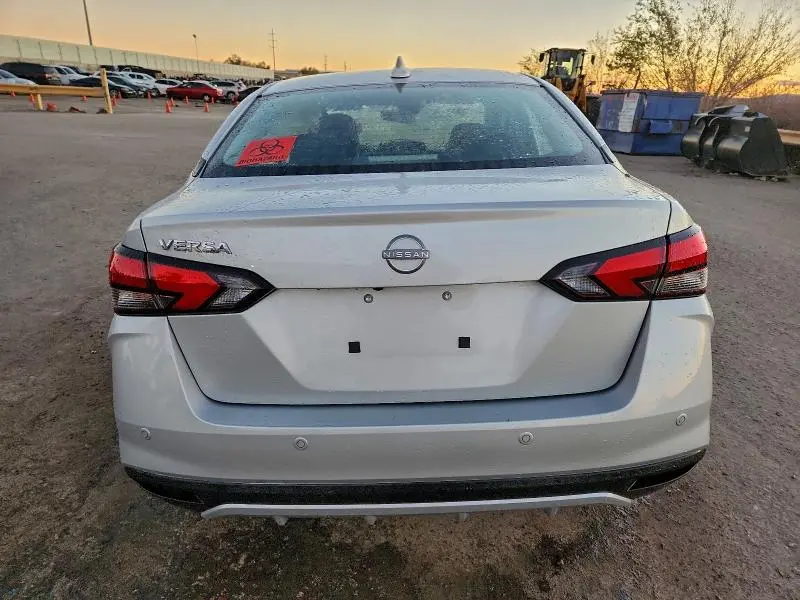 2025 NISSAN VERSA SV  