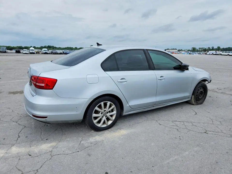 2015 VOLKSWAGEN JETTA SE  