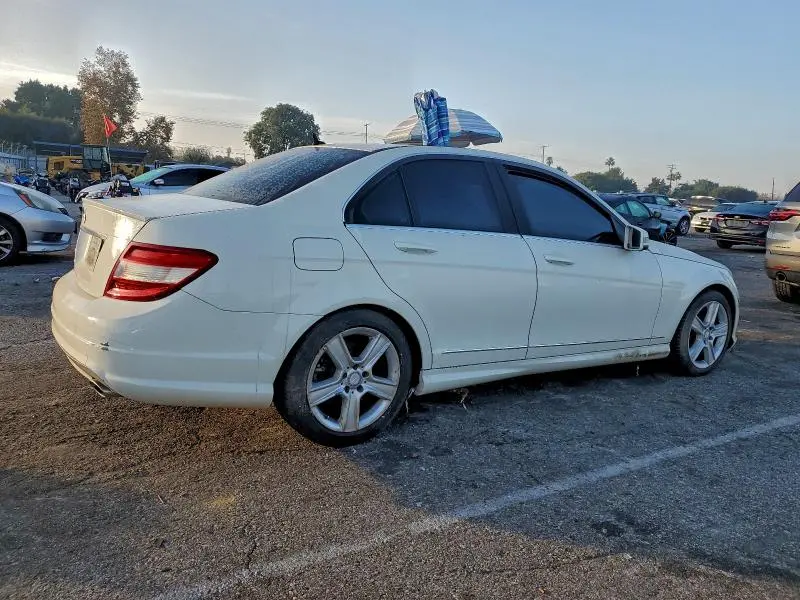 2011 MERCEDES-BENZ C 300  