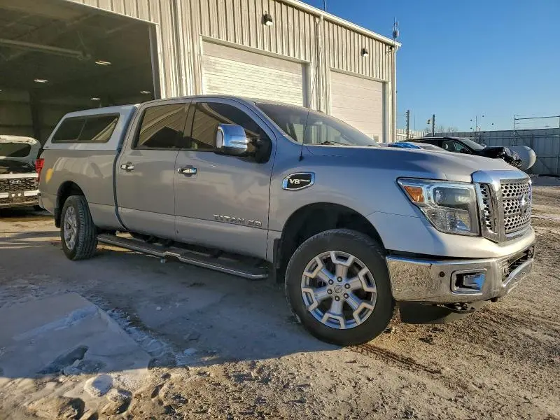 2016 NISSAN TITAN XD SL  