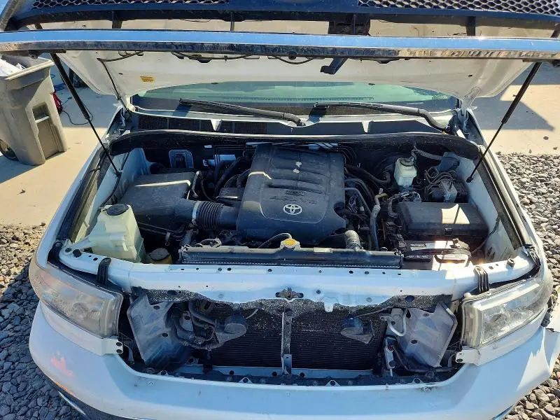 2011 TOYOTA TUNDRA CREWMAX SR5  