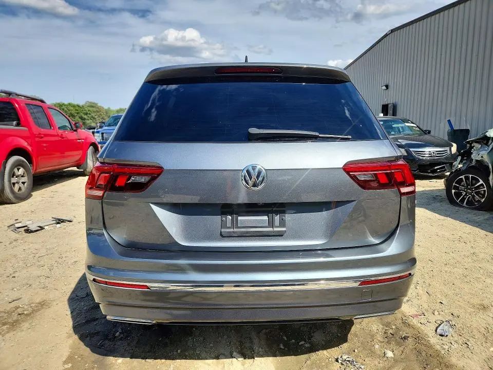 2018 VOLKSWAGEN TIGUAN SE  