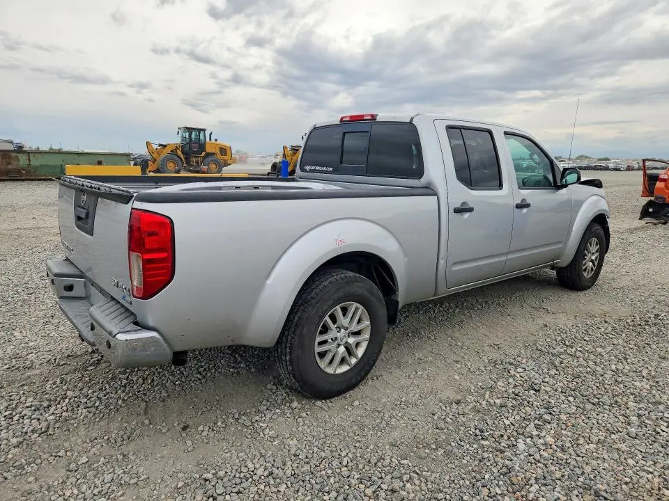 2017 NISSAN FRONTIER SV  