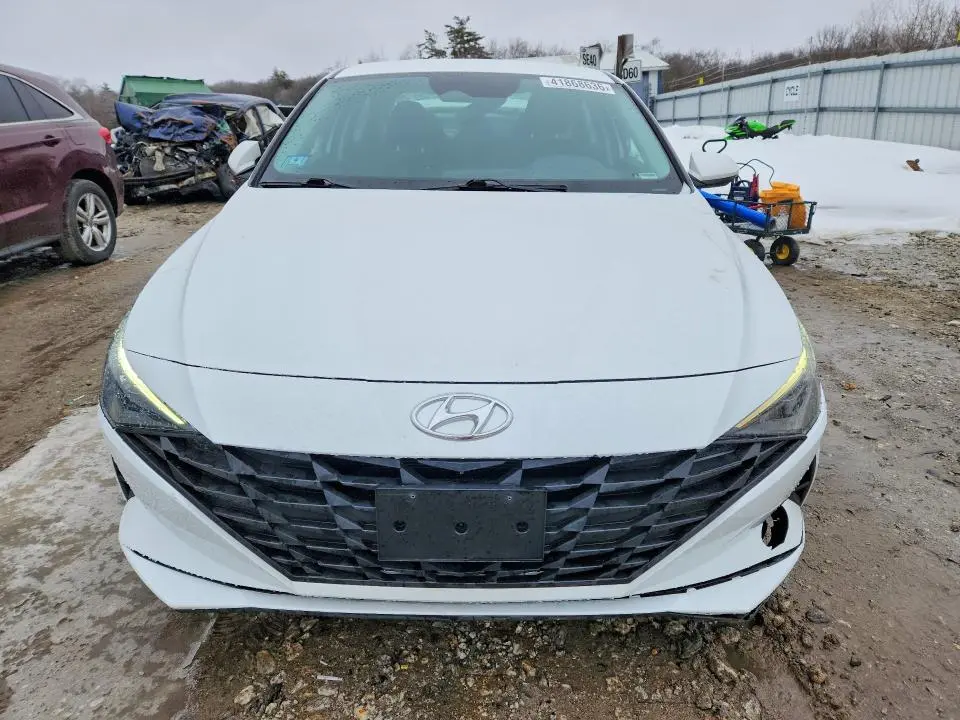 2022 HYUNDAI ELANTRA SEL  