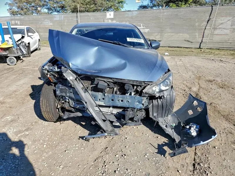 2016 MAZDA 3 TOURING  