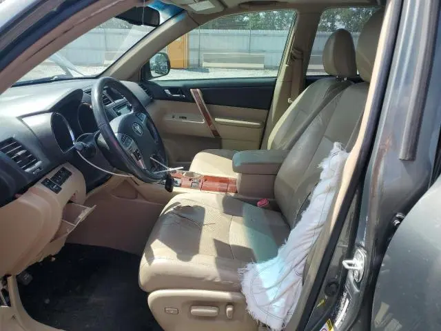 2013 TOYOTA HIGHLANDER LIMITED  