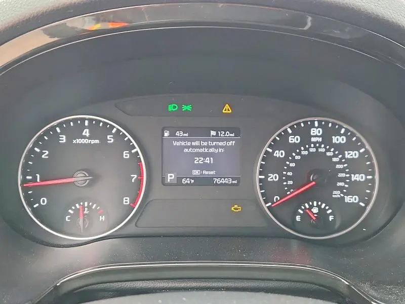 2022 KIA SELTOS S  