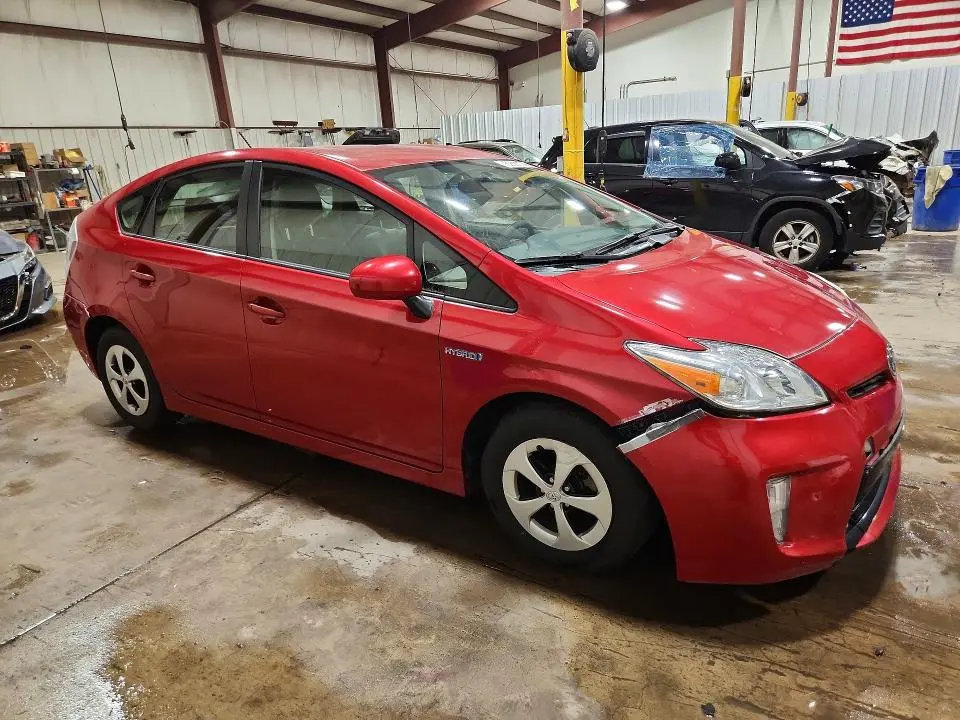 2013 TOYOTA PRIUS TWO  