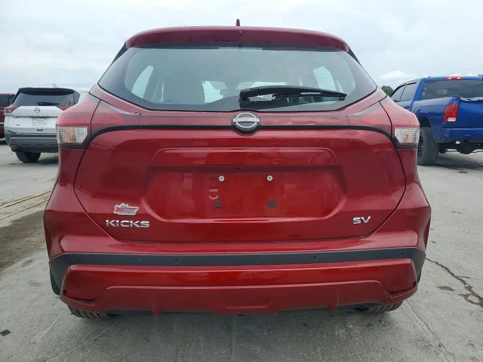 2024 NISSAN KICKS SV  