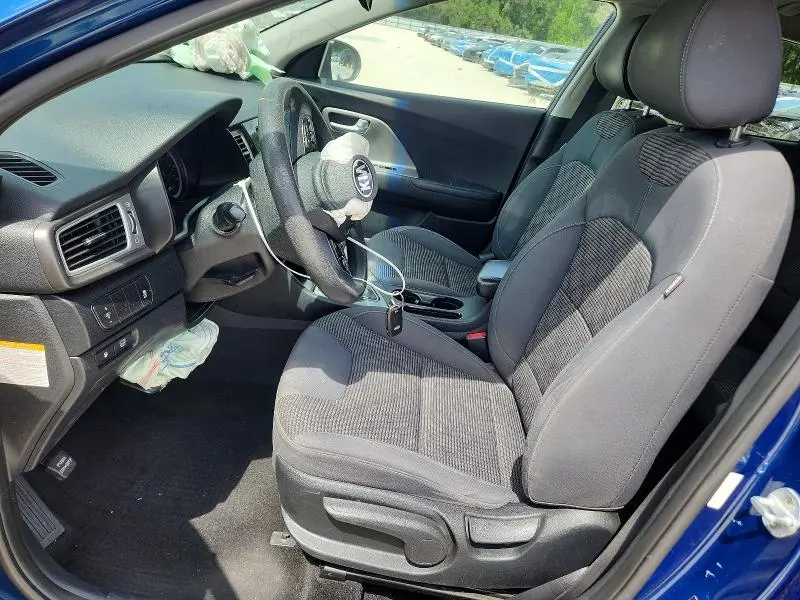 2017 KIA NIRO LX  