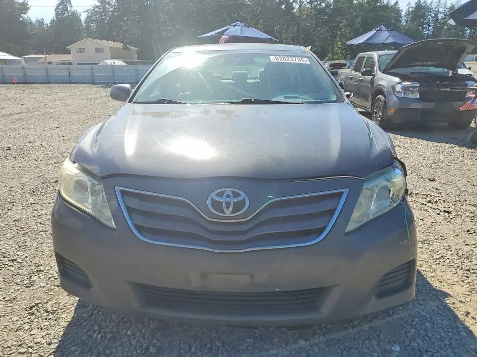 2011 TOYOTA CAMRY LE  