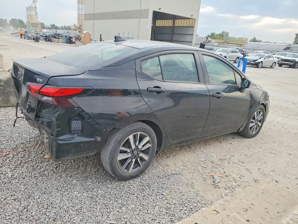 2020 NISSAN VERSA SV  