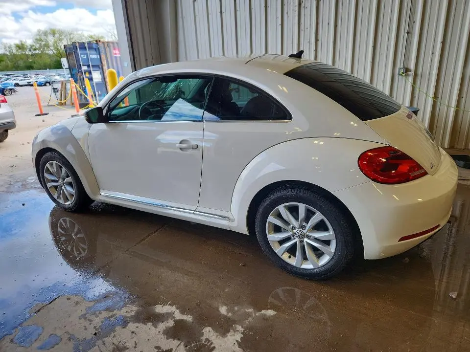 2013 VOLKSWAGEN BEETLE   