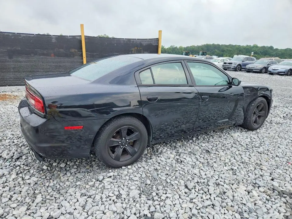 2013 DODGE CHARGER SE  