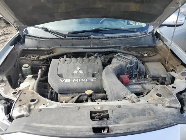 2010 MITSUBISHI OUTLANDER XLS  