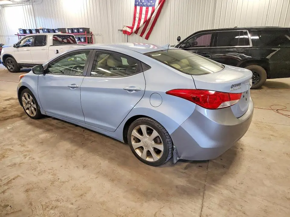 2011 HYUNDAI ELANTRA   