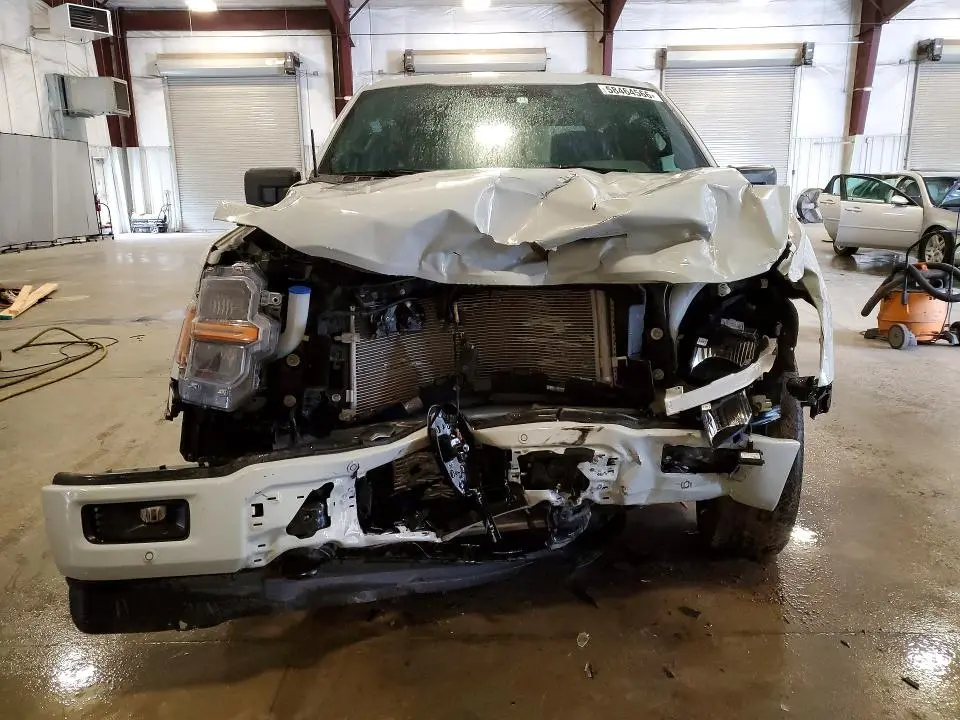 2024 FORD F150 XLT  