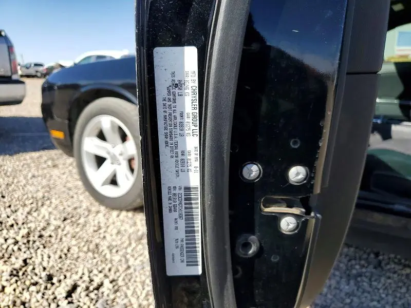 2012 DODGE CHALLENGER SXT  