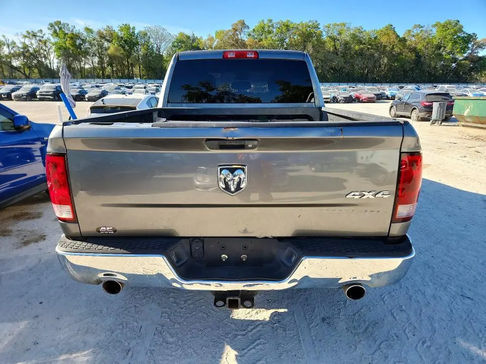 2013 RAM 1500 ST  