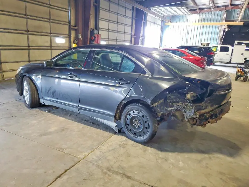 2010 FORD TAURUS LIMITED  