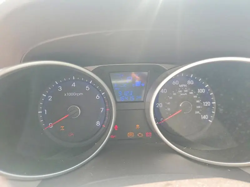 2014 HYUNDAI TUCSON SE  