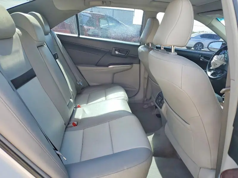 2014 TOYOTA CAMRY XLE V6  