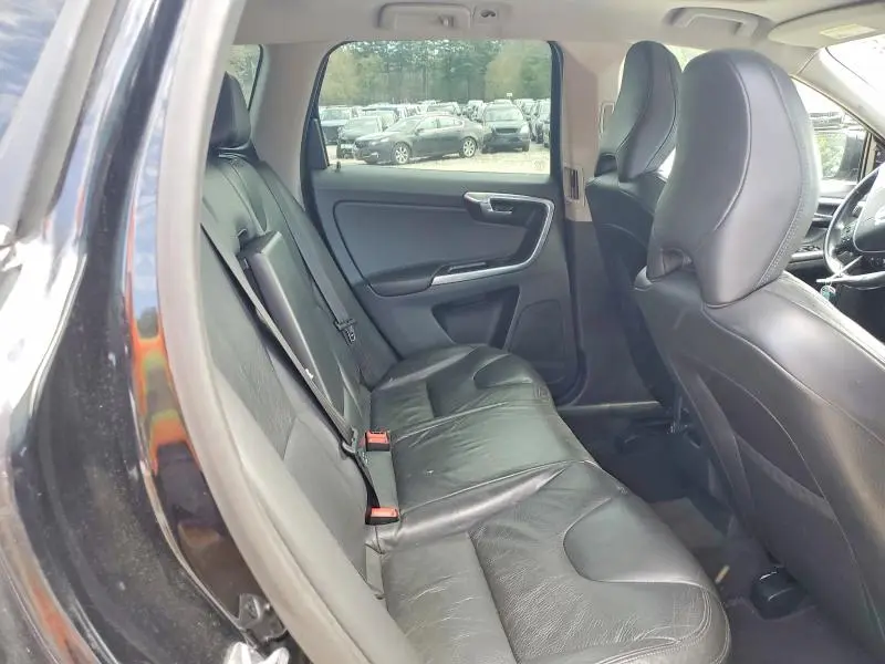 2014 VOLVO XC60 T6  