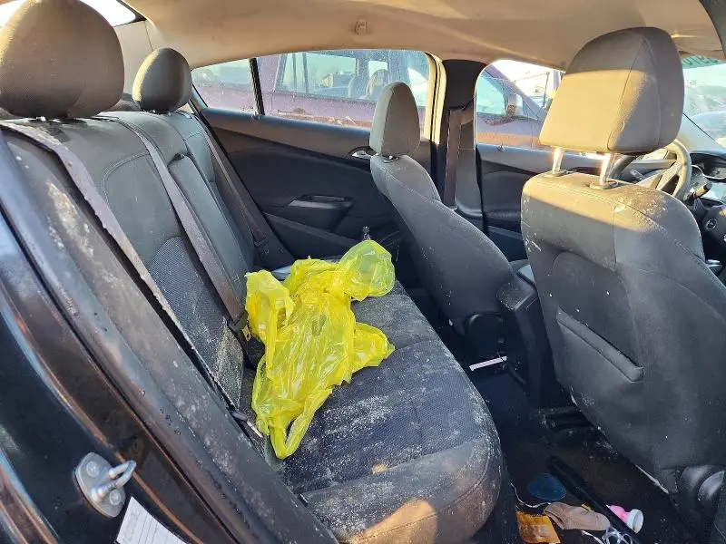 2017 CHEVROLET CRUZE LT  