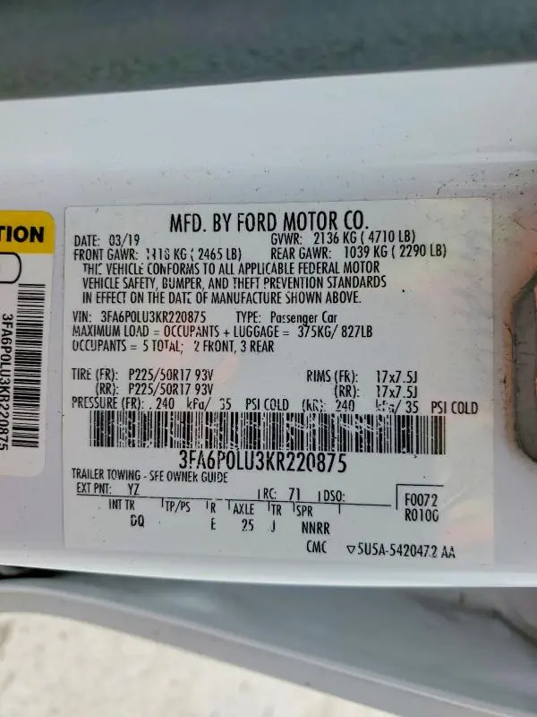 2019 FORD FUSION SE  