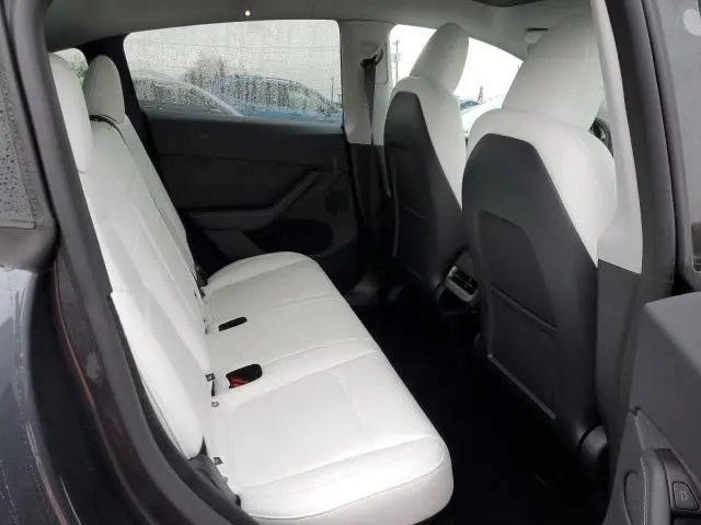 2025 TESLA MODEL Y 