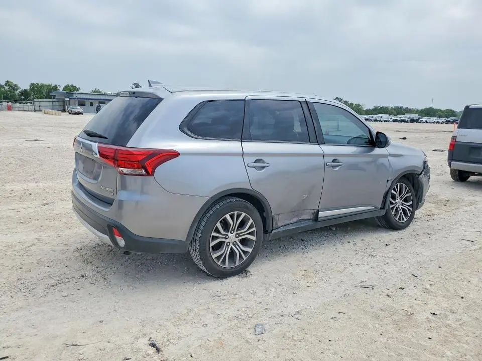 2017 MITSUBISHI OUTLANDER SE  