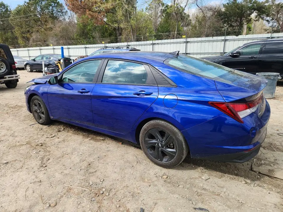 2023 HYUNDAI ELANTRA SEL  
