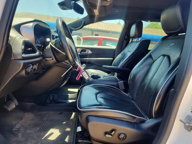 2019 CHRYSLER PACIFICA LIMITED  
