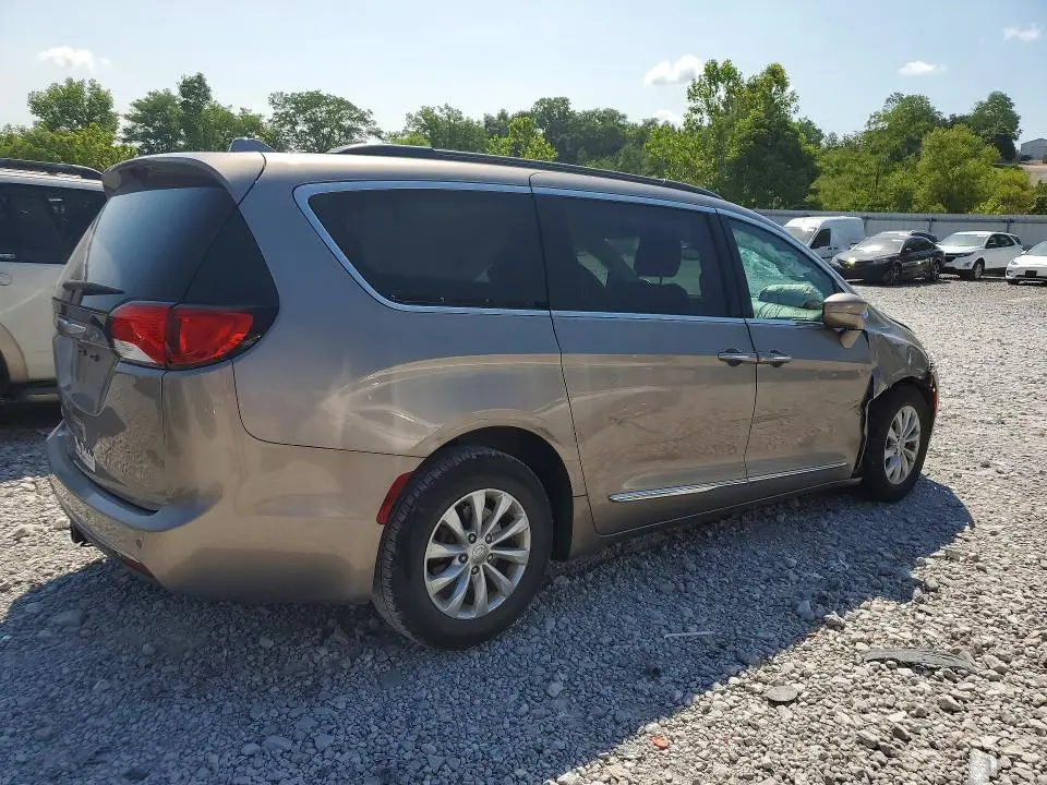 2017 CHRYSLER PACIFICA TOURING L  