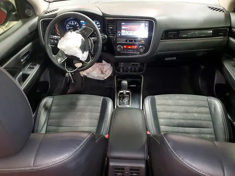 2019 MITSUBISHI OUTLANDER   