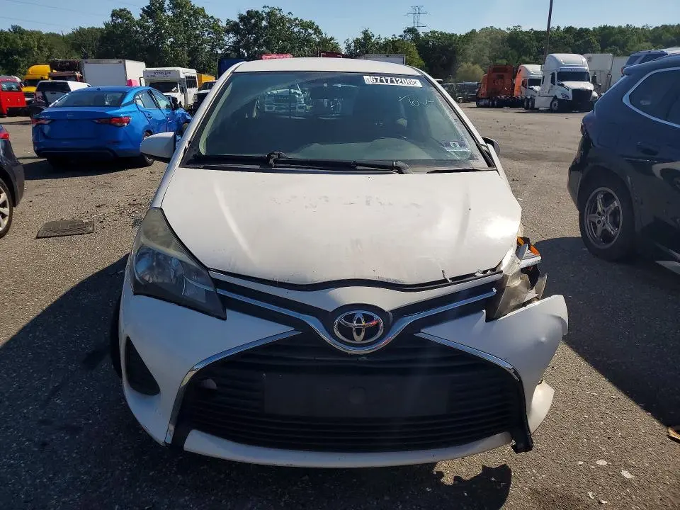 2015 TOYOTA YARIS 3-DOOR LE  