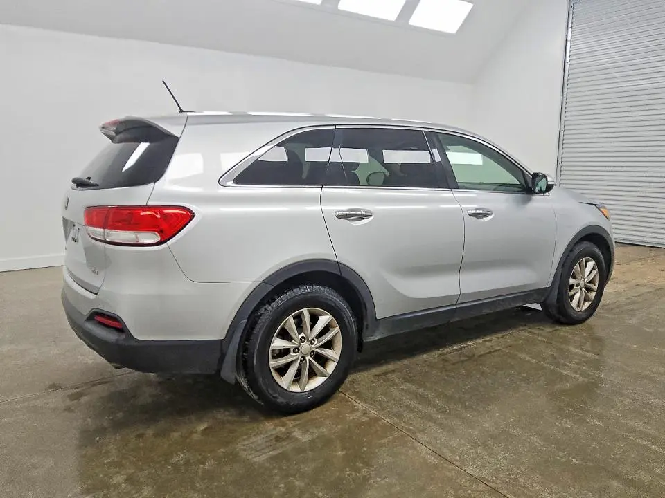 2016 KIA SORENTO L  