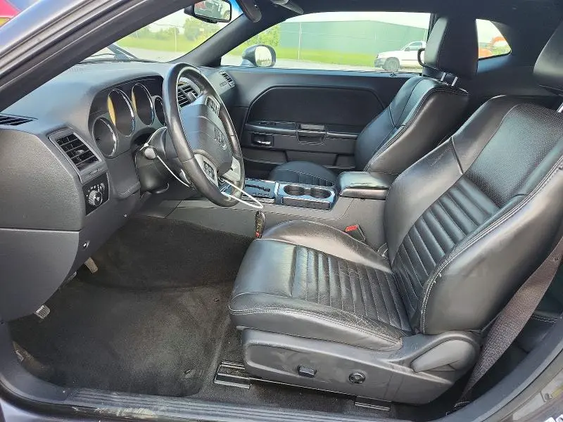 2014 DODGE CHALLENGER SXT  